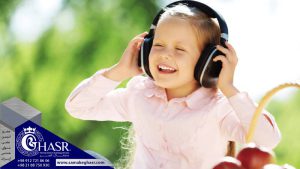 آیا استفاده از هدفون به طور دائم به شنوایی کودکان شما آسیب می رساند؟